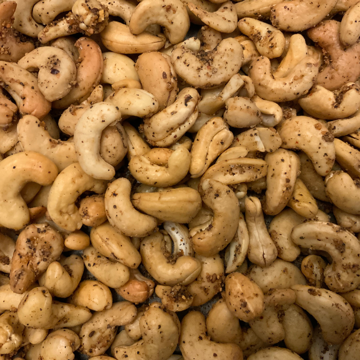 ROASTED CASHEWS Montreal Seasoning